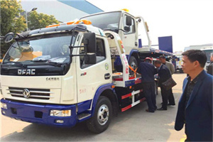 商南汽车道路救援拖车价格